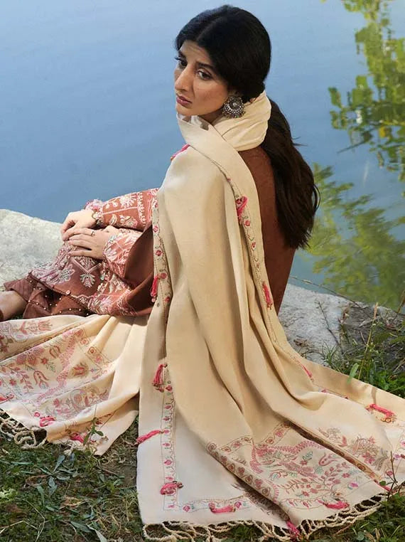Zaha Embroidery Winter Collection 2024 (ZW24-14 SAHIBA)