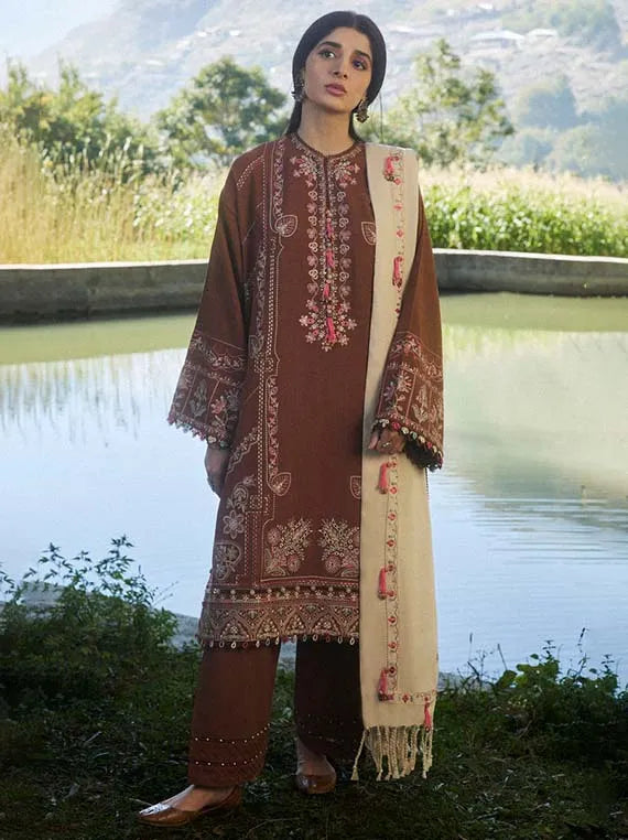 Zaha Embroidery Winter Collection 2024 (ZW24-14 SAHIBA)