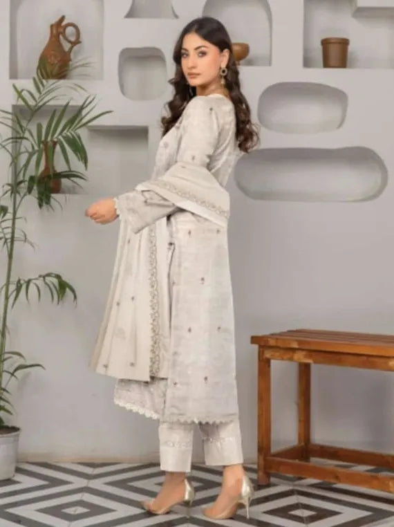 Zouq Embroidered Summer Lawn Collection 2025 (D-03)