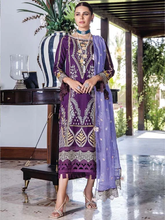 Panache Embroidery Lawn Collection 2023 By Puri Fabrics (D-04)